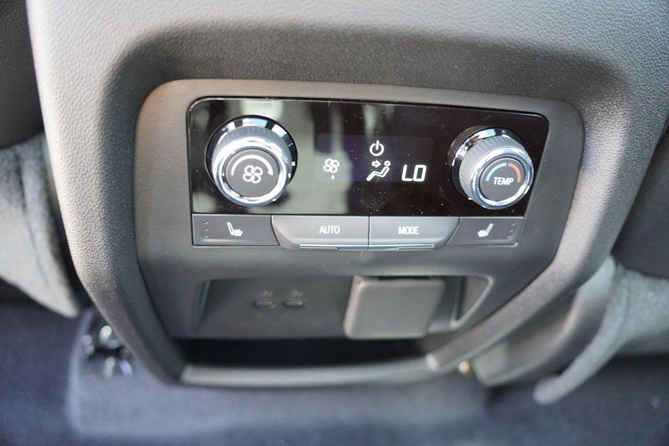 new 2026 Chevrolet Traverse car, priced at $58,020