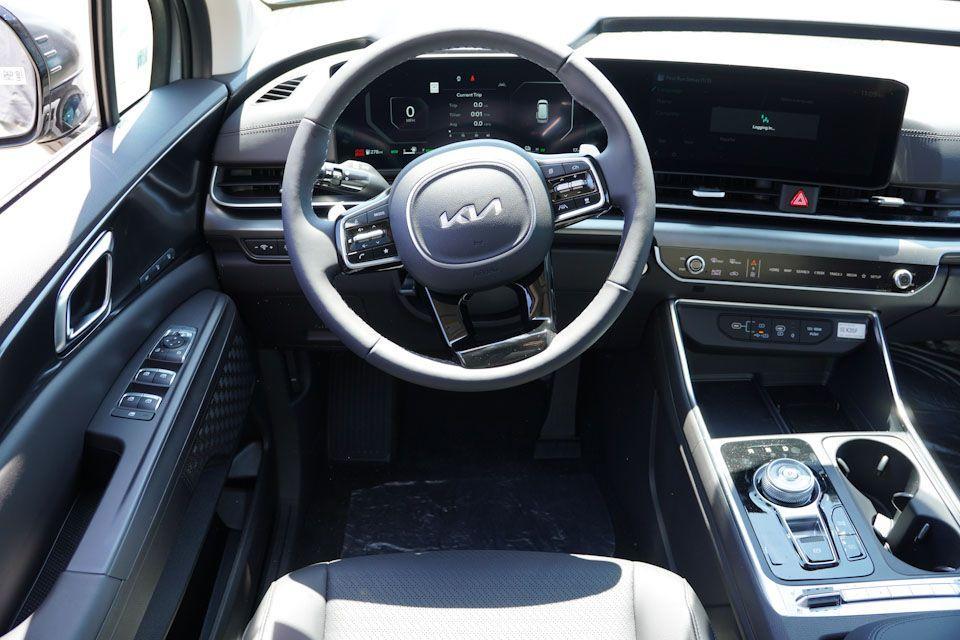 new 2026 Kia Carnival car, priced at $51,718