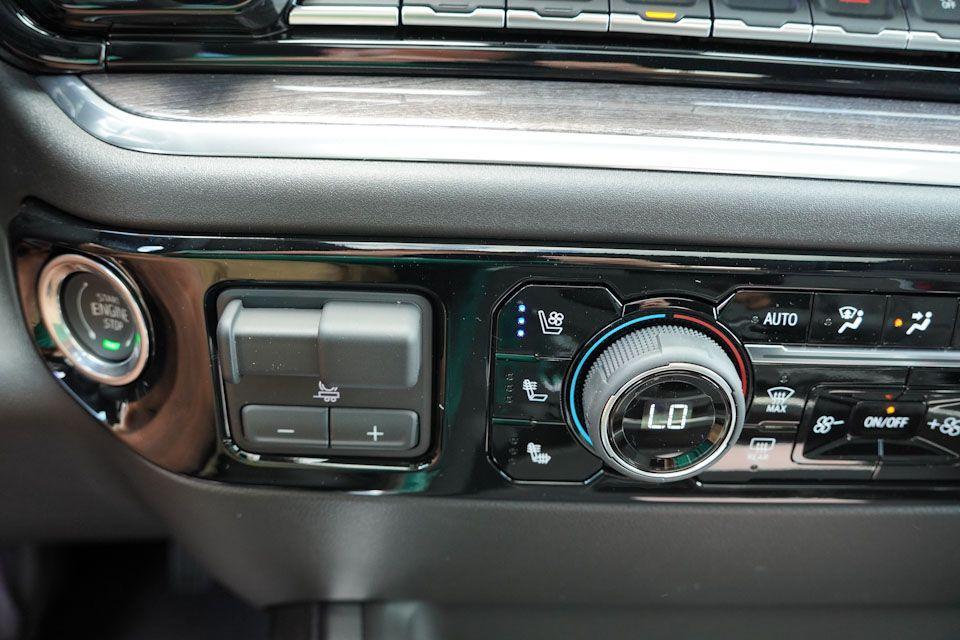 new 2025 Chevrolet Silverado 3500 car, priced at $74,585