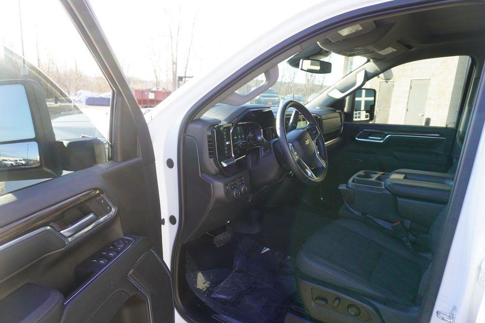 used 2024 Chevrolet Silverado 3500 car, priced at $52,983