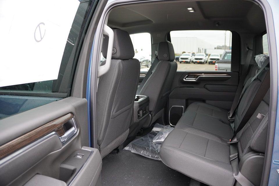 new 2026 Chevrolet Silverado 3500 car, priced at $61,390