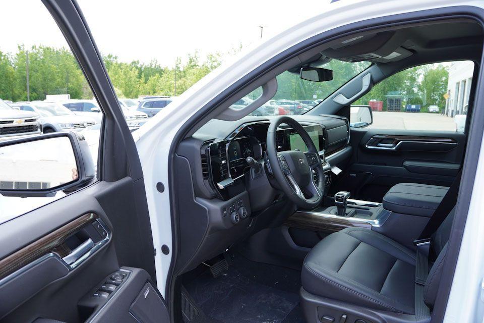new 2025 Chevrolet Silverado 1500 car, priced at $60,455