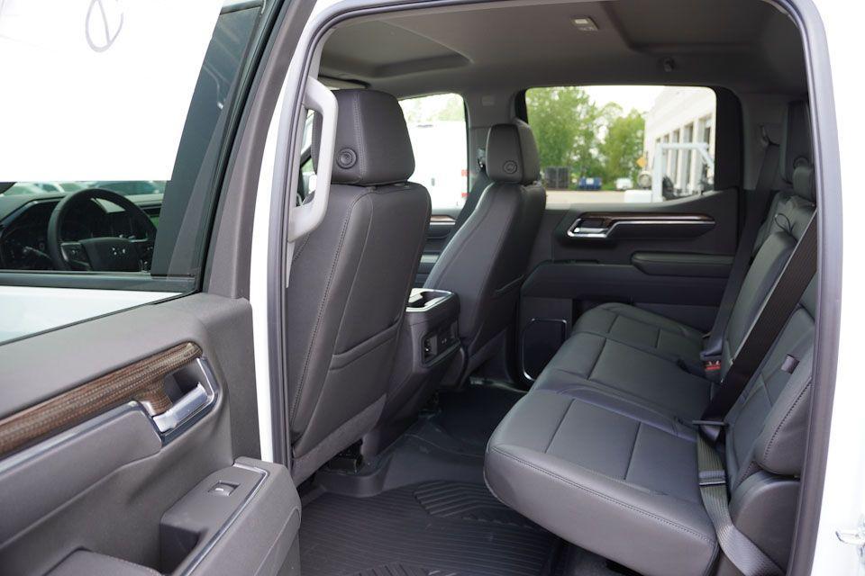 new 2025 Chevrolet Silverado 1500 car, priced at $60,455