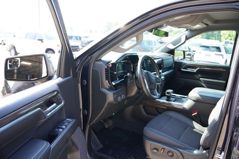 used 2023 Chevrolet Silverado 1500 car, priced at $43,489