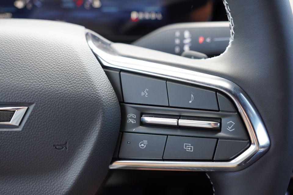 new 2026 Chevrolet Traverse car, priced at $50,566