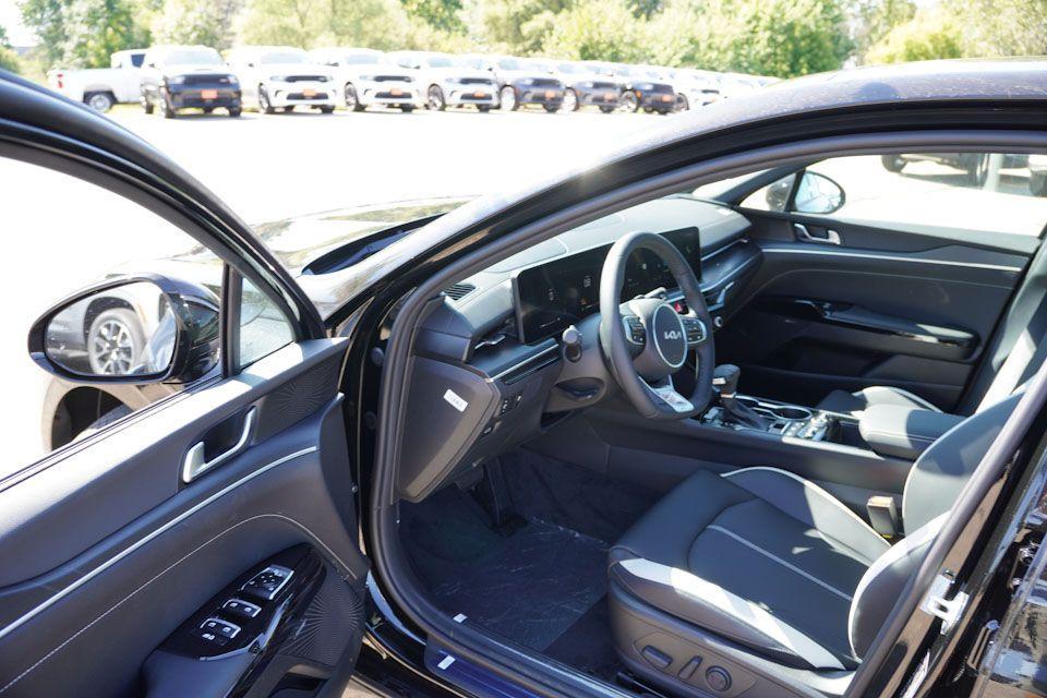new 2026 Kia K5 car, priced at $30,403
