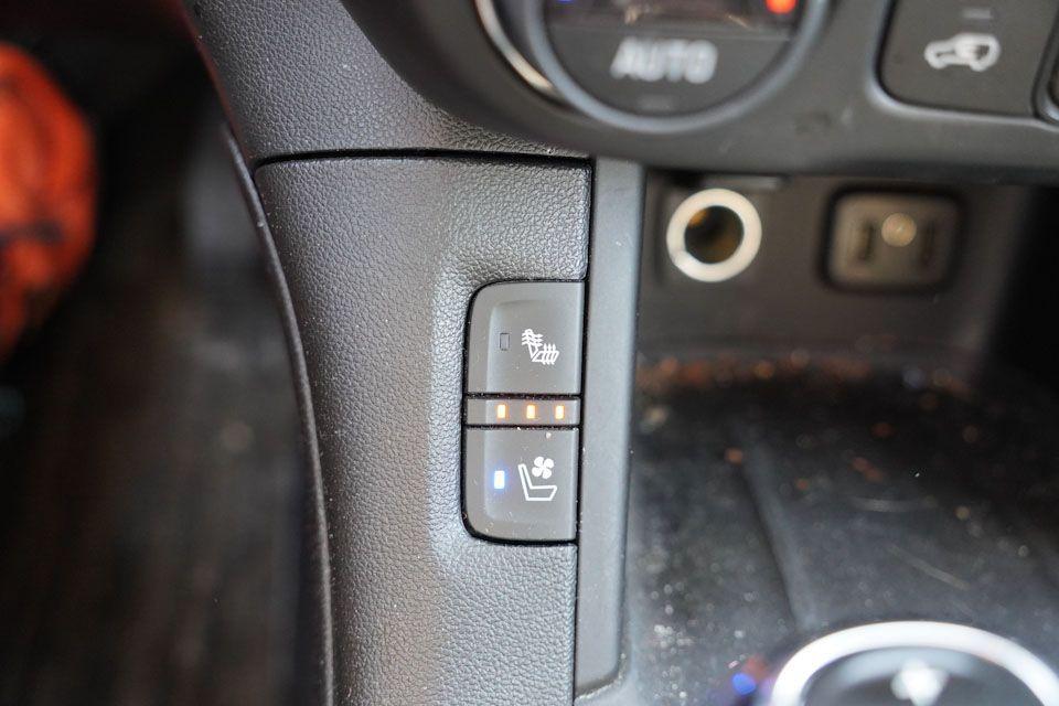 used 2019 GMC Acadia car, priced at $25,959
