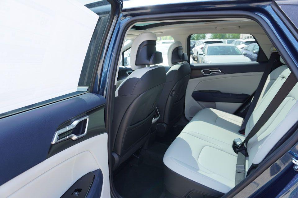 new 2025 Kia Sportage Hybrid car, priced at $32,449