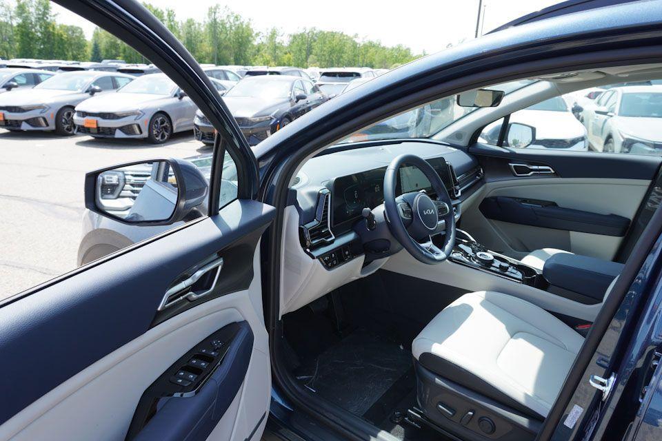 new 2025 Kia Sportage Hybrid car, priced at $32,449