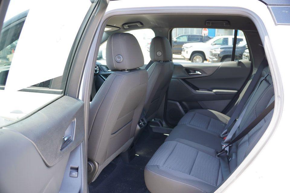 new 2026 Chevrolet Equinox car, priced at $30,335