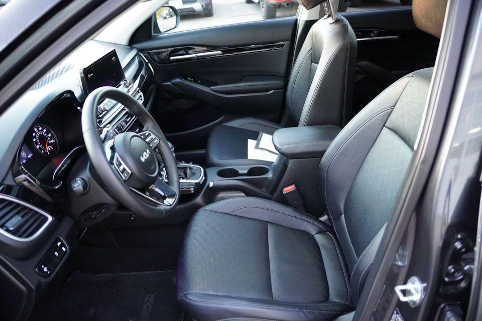 used 2022 Kia Seltos car, priced at $20,244