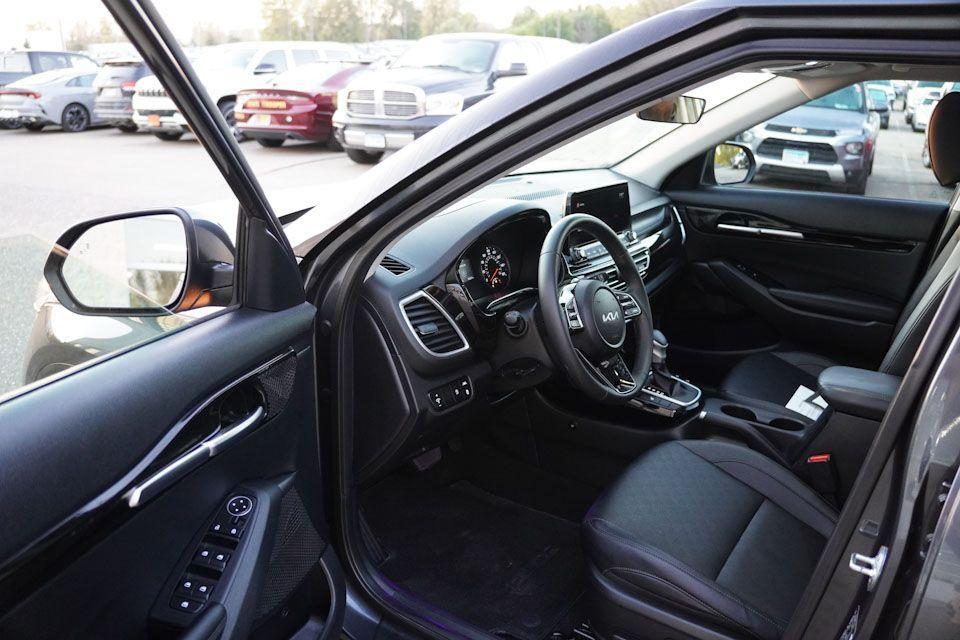 used 2022 Kia Seltos car, priced at $20,244