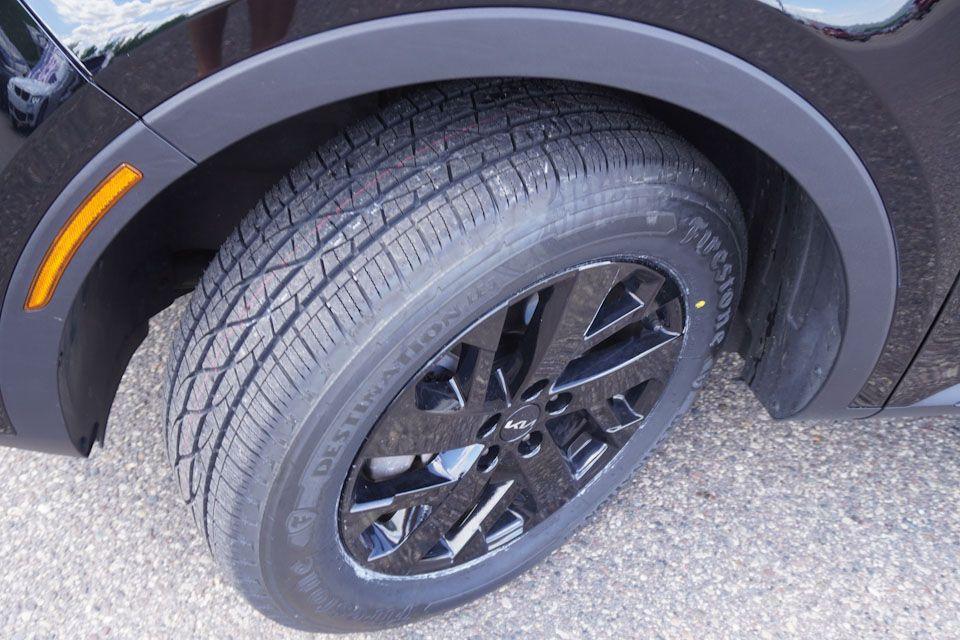 used 2022 Kia Sorento car, priced at $29,559