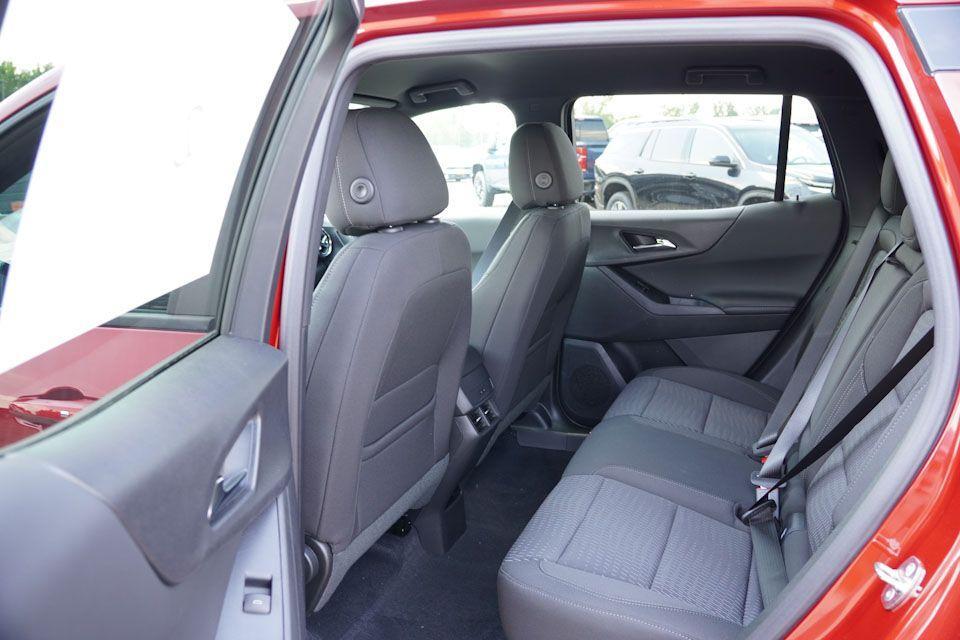 new 2026 Chevrolet Equinox car, priced at $28,135