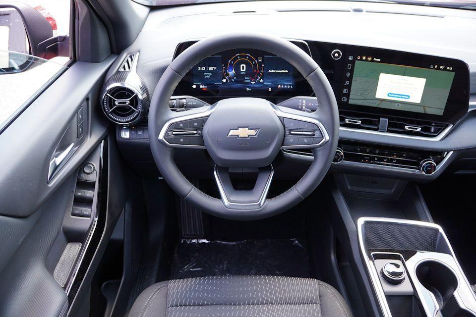new 2026 Chevrolet Equinox car, priced at $28,135