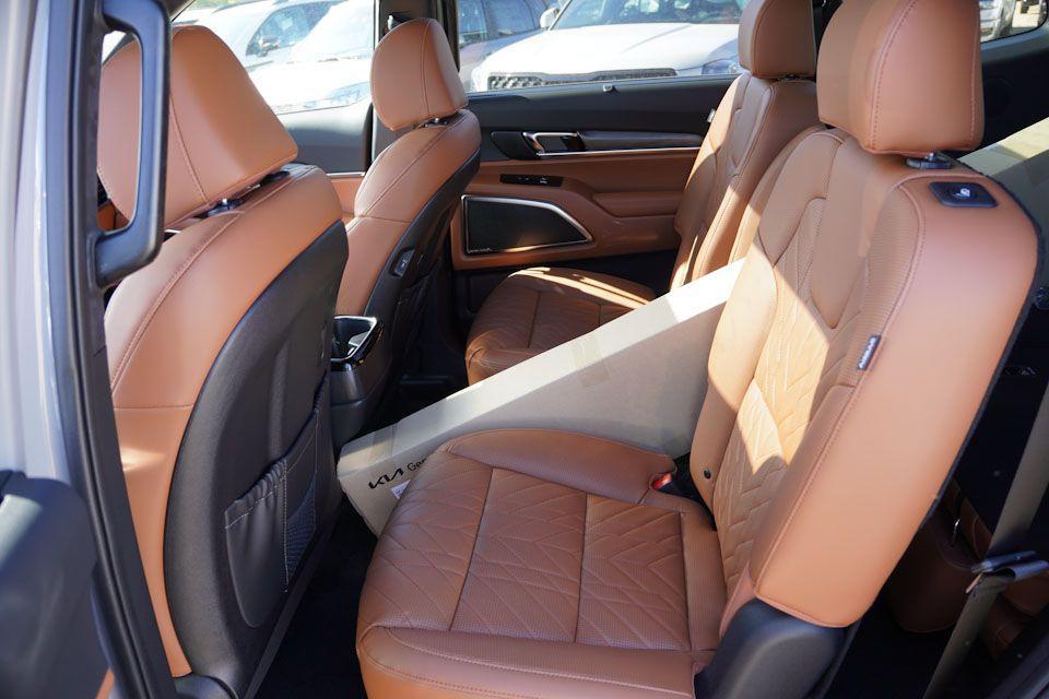 new 2025 Kia Telluride car, priced at $49,823