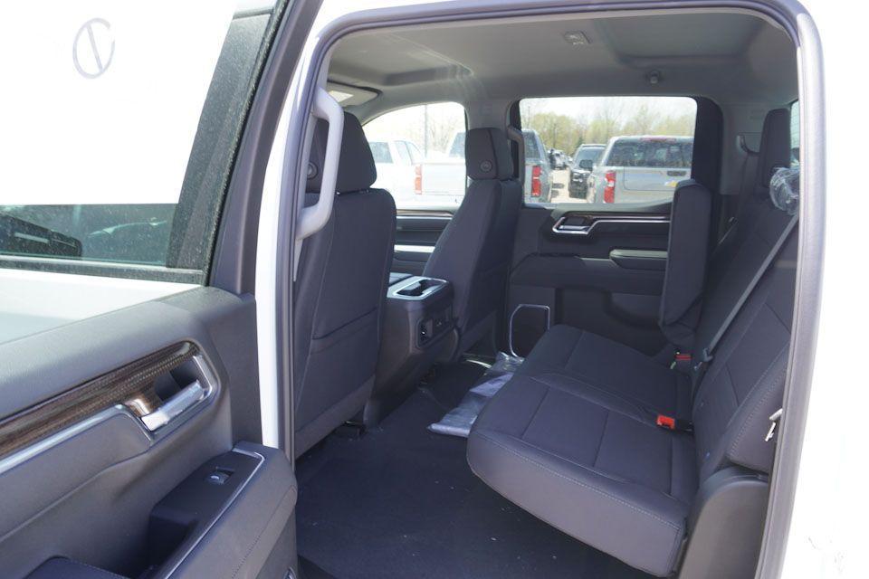 new 2025 Chevrolet Silverado 1500 car, priced at $49,945