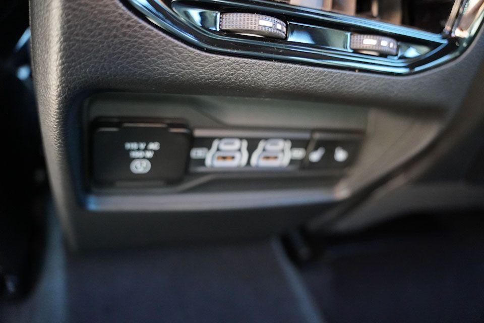 used 2025 Jeep Grand Cherokee car, priced at $38,520