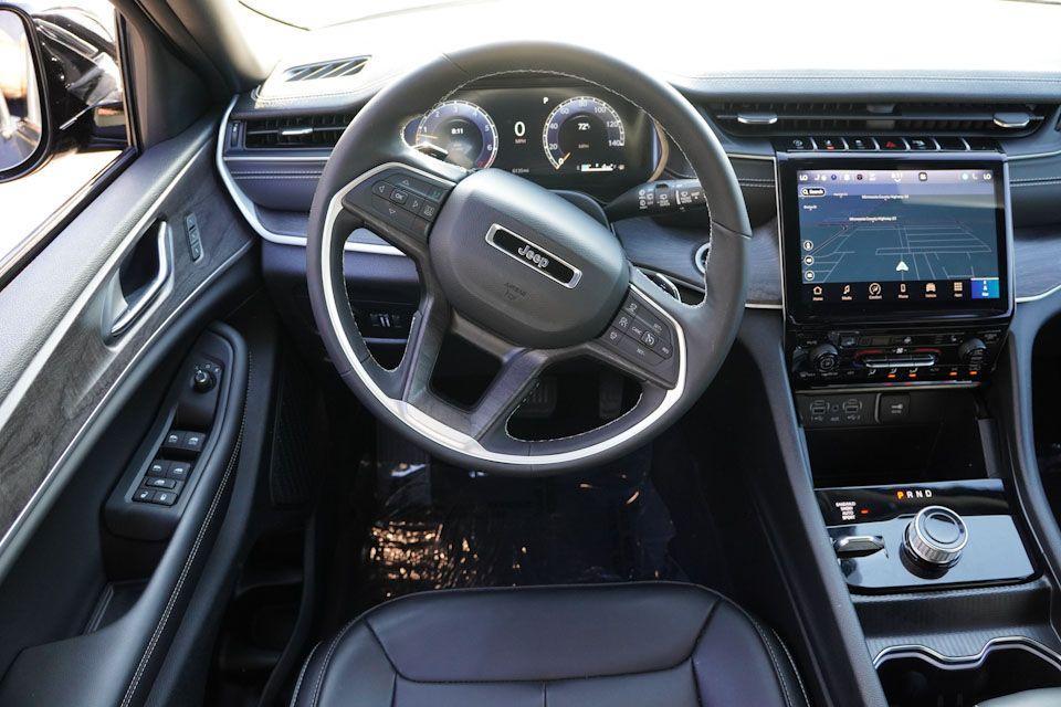 used 2025 Jeep Grand Cherokee car, priced at $38,520