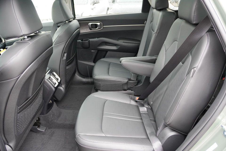 new 2026 Kia Sorento car, priced at $39,456