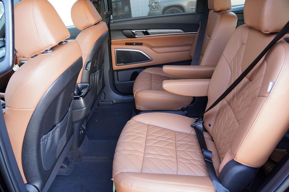 new 2025 Kia Telluride car, priced at $44,202