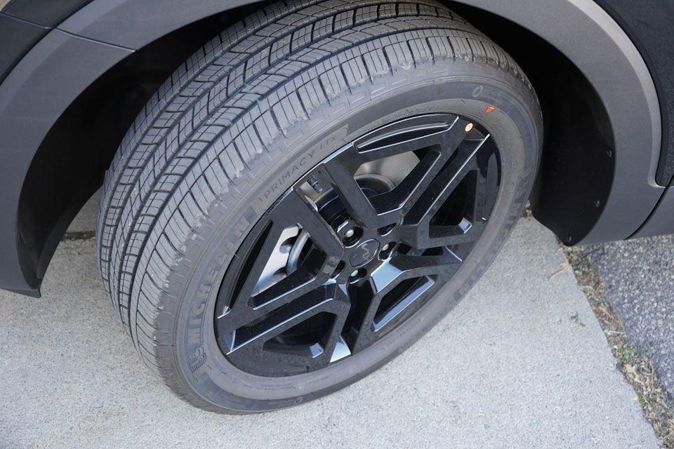 new 2025 Kia Telluride car, priced at $44,202