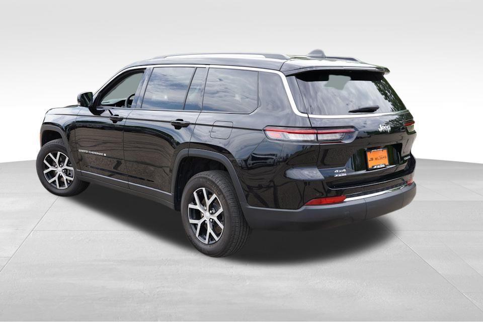 used 2023 Jeep Grand Cherokee L car, priced at $35,423
