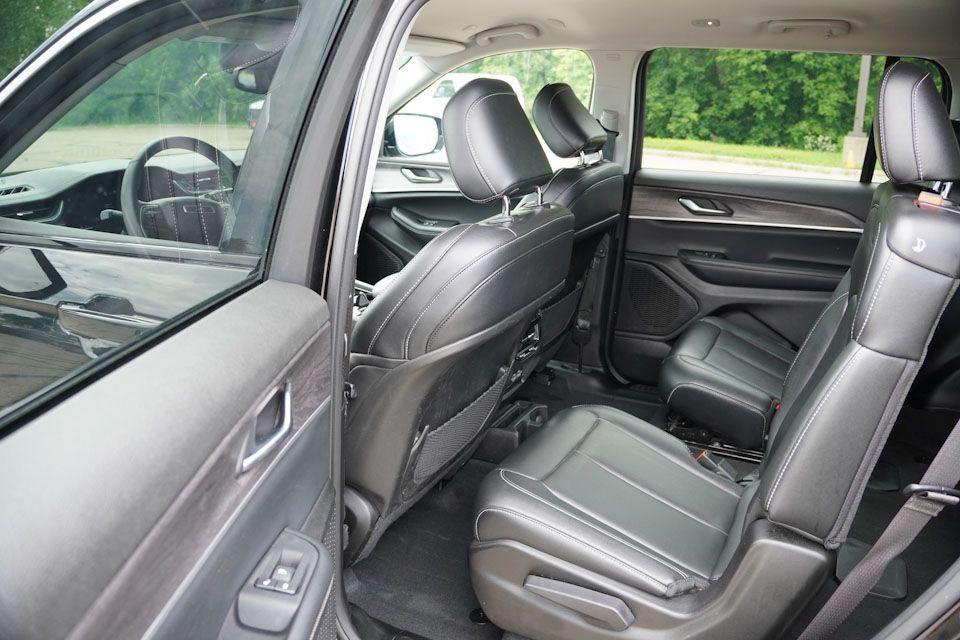 used 2023 Jeep Grand Cherokee L car, priced at $35,423