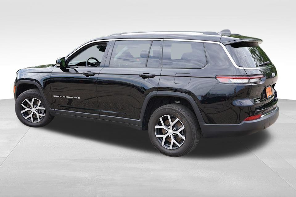 used 2023 Jeep Grand Cherokee L car, priced at $35,423