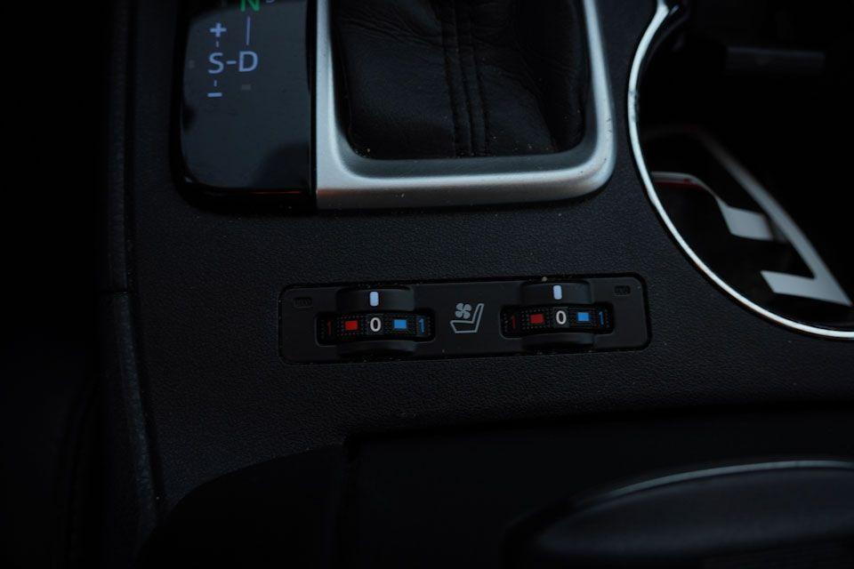 used 2016 Toyota Highlander car, priced at $22,667