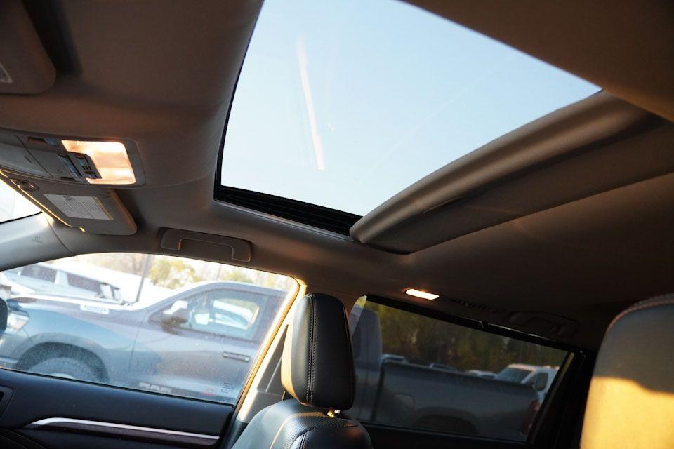 used 2016 Toyota Highlander car, priced at $22,667