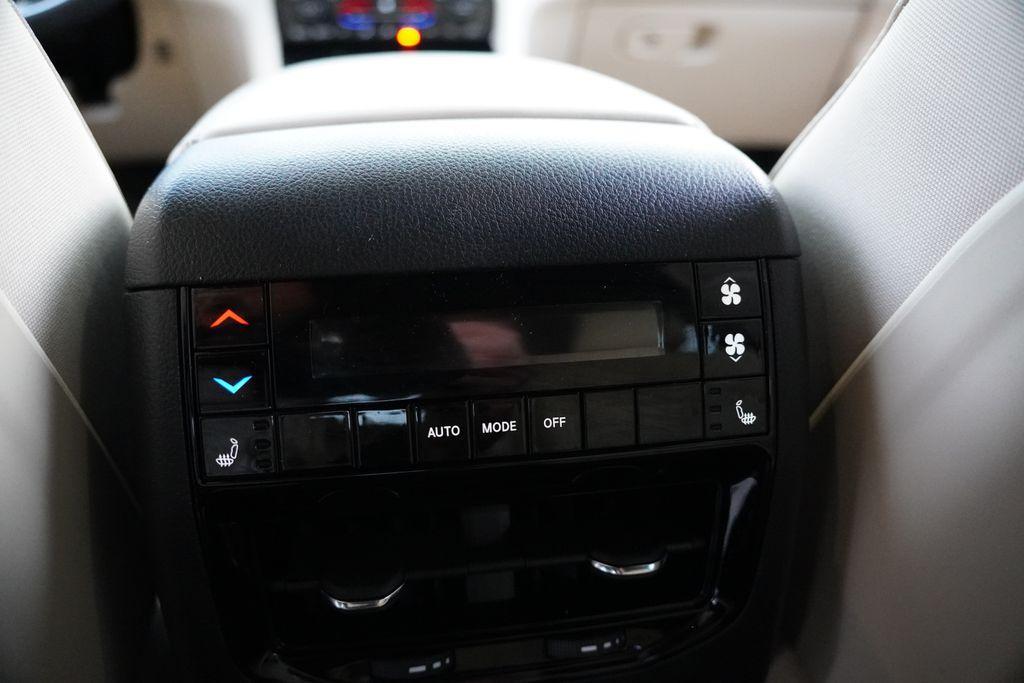 used 2024 Jeep Grand Cherokee L car, priced at $37,611