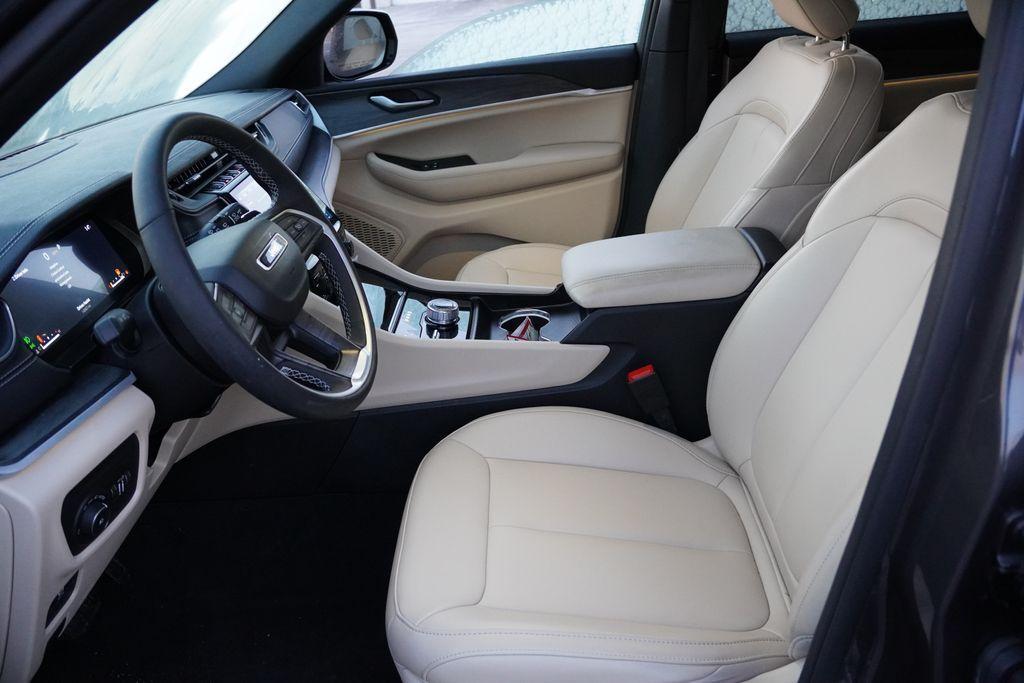 used 2024 Jeep Grand Cherokee L car, priced at $37,611