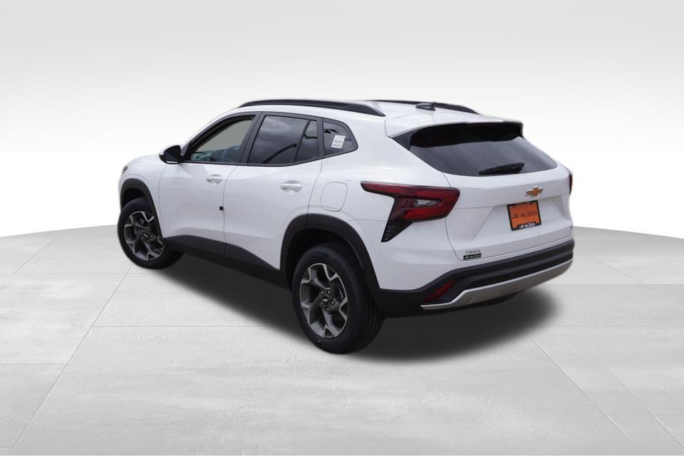 new 2025 Chevrolet Trax car, priced at $24,443