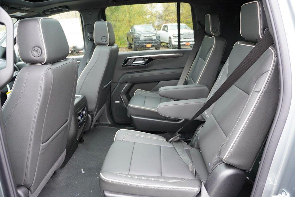 new 2026 Chevrolet Suburban car, priced at $81,407