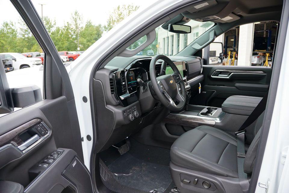 new 2026 Chevrolet Silverado 3500 car, priced at $76,885