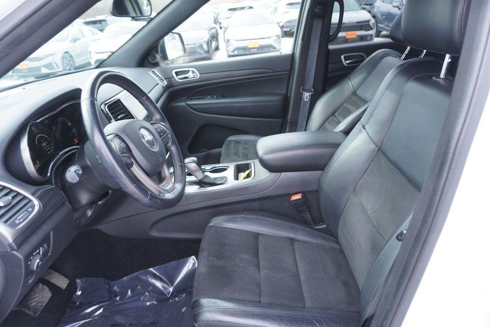 used 2021 Jeep Grand Cherokee car, priced at $25,588