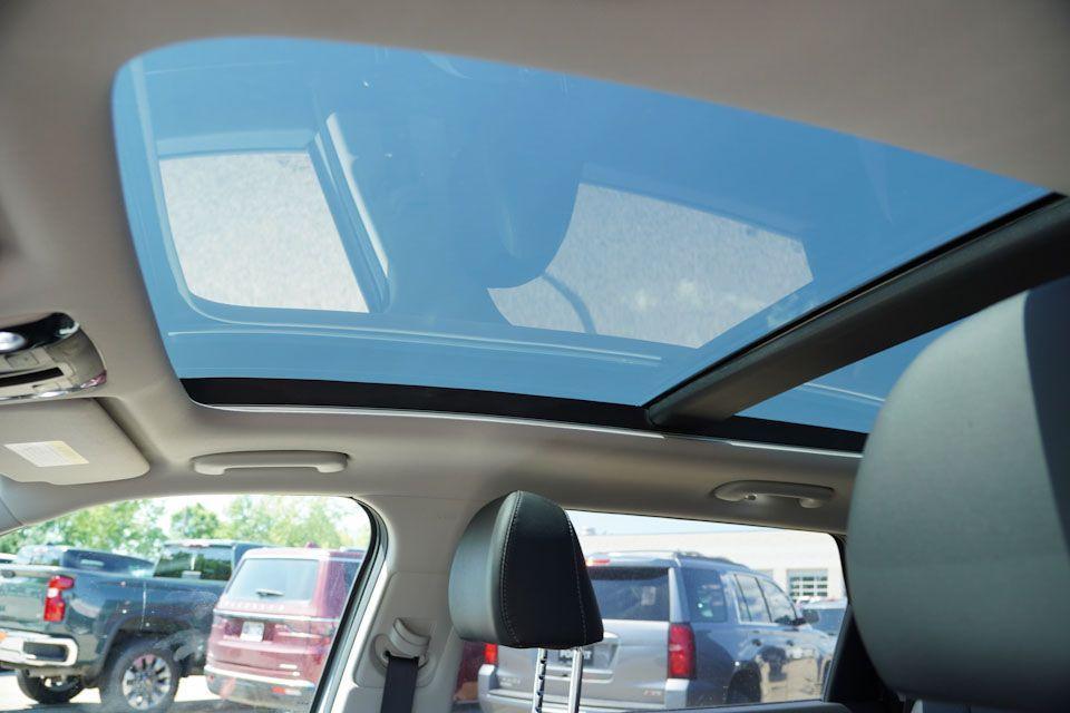 used 2023 Kia Sorento car, priced at $32,759