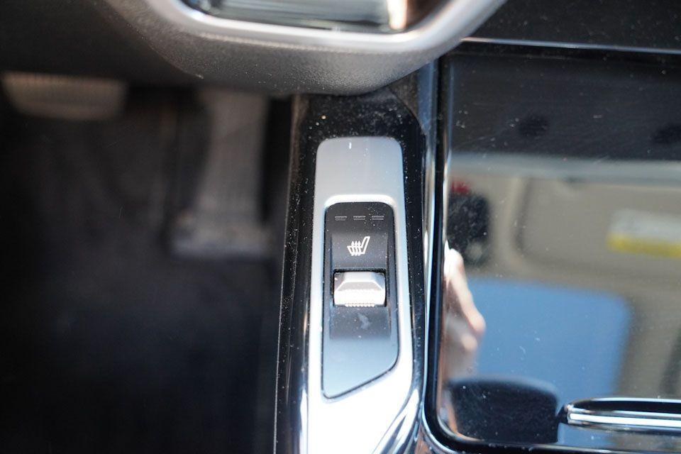 used 2023 Kia Sorento car, priced at $32,759