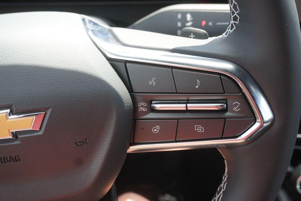 new 2025 Chevrolet Traverse car, priced at $42,749