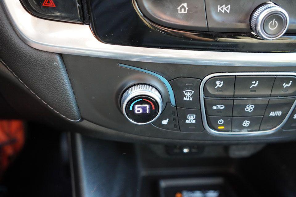 used 2023 Chevrolet Traverse car, priced at $33,221