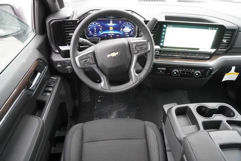 new 2025 Chevrolet Silverado 1500 car, priced at $45,895