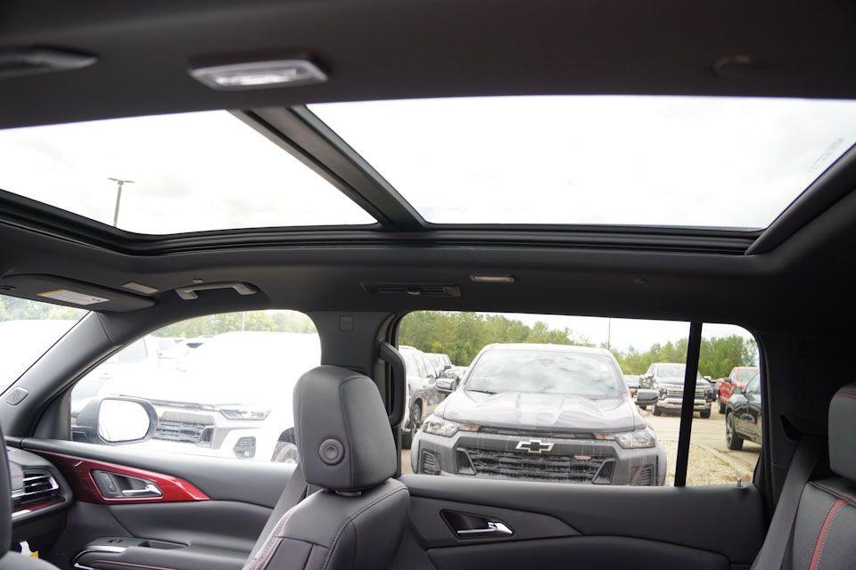 new 2026 Chevrolet Traverse car, priced at $58,020