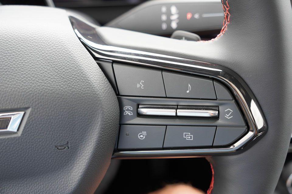 new 2026 Chevrolet Traverse car, priced at $58,020