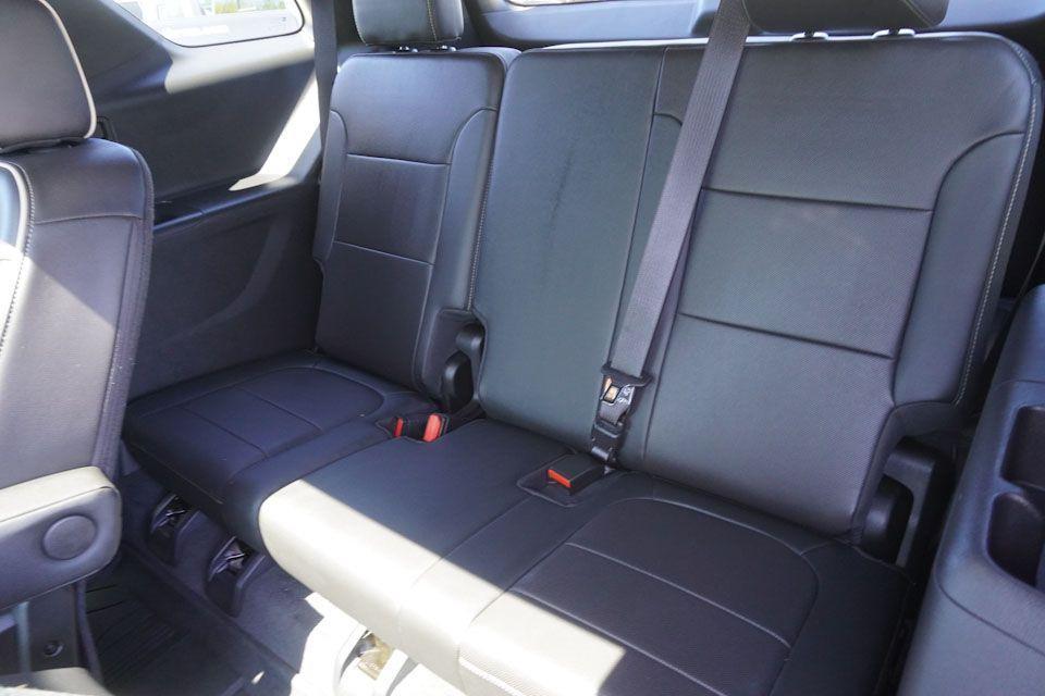 used 2022 Chevrolet Traverse car, priced at $35,118
