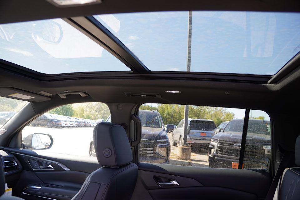 new 2026 Chevrolet Traverse car, priced at $57,733