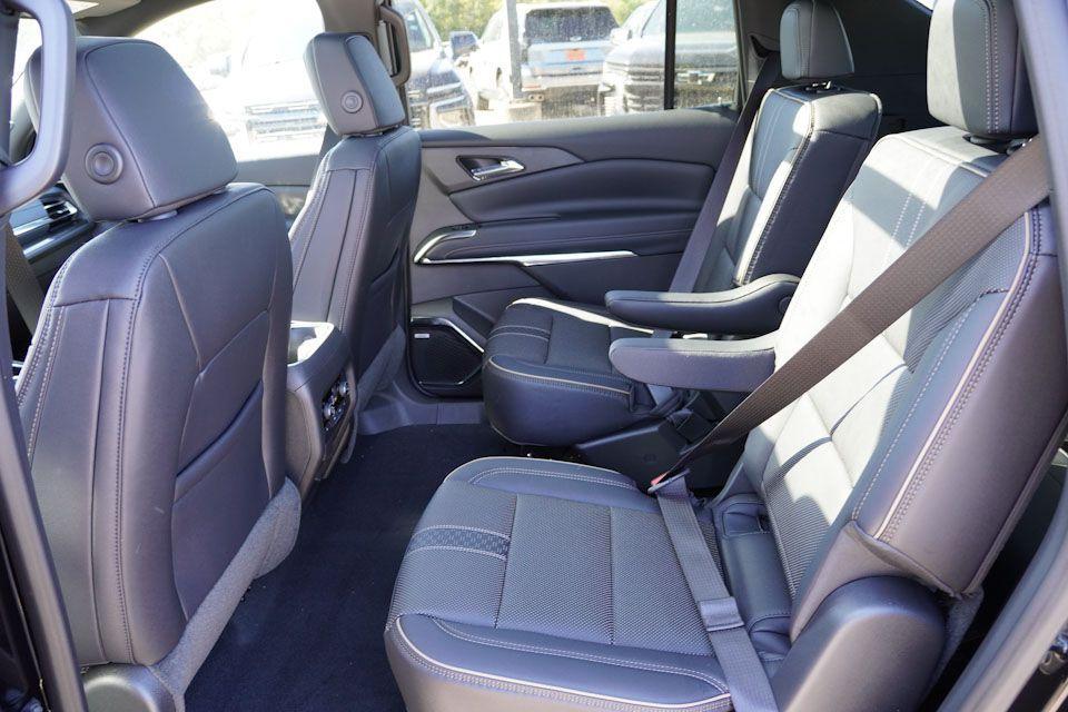 new 2026 Chevrolet Traverse car, priced at $57,733