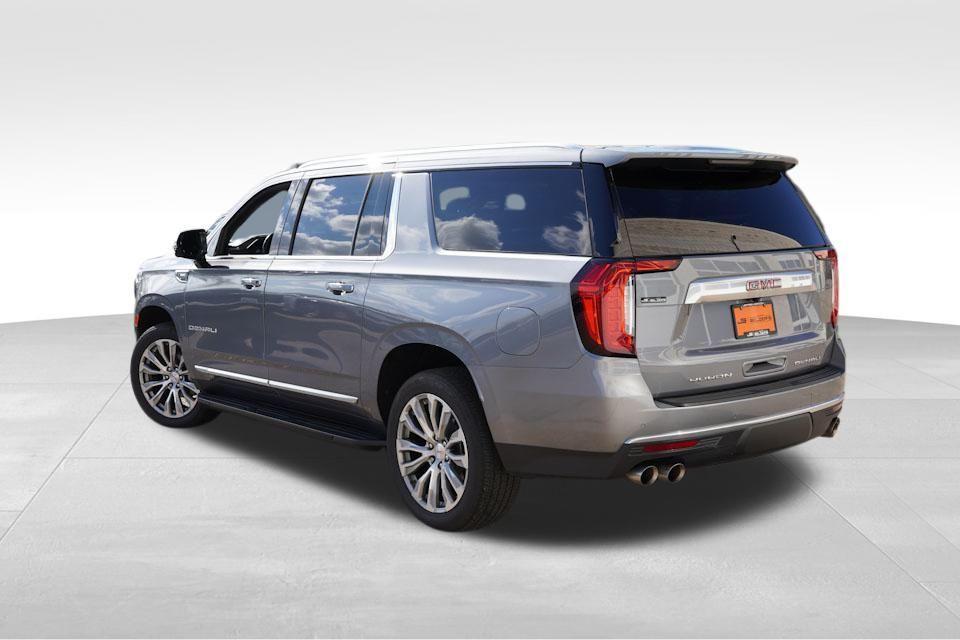 used 2021 GMC Yukon XL car, priced at $53,663