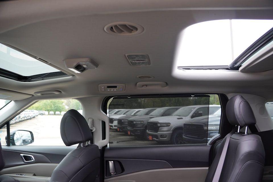 new 2026 Kia Carnival car, priced at $43,621