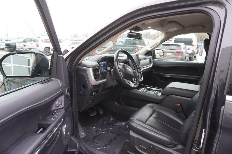 used 2022 Ford Expedition Max car, priced at $46,336